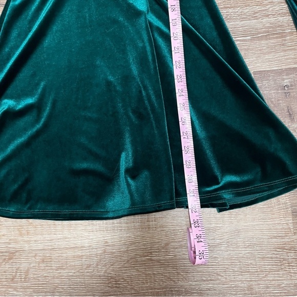 COPPER KEY Dark Emerald Green Velvet Fit & Flare Long Sleeve Dress Size Small - Picture 8 of 10